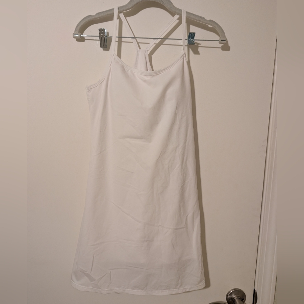 Elegant White Sleeveless Tennis Dress